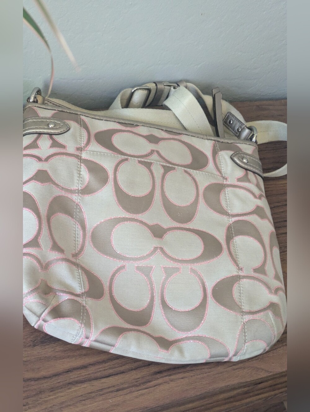 Coach Signature Canvas Shoulder /Crossbody Bag. - Picture 7 of 16